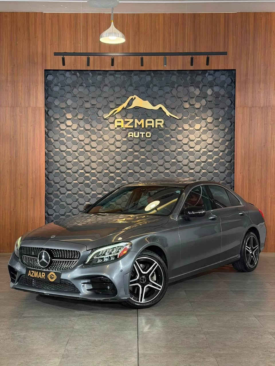 Mercedes benz C300🇩🇪
سعر مميز : 245$ ورقة
موديل : 2020
داخل احمر و سماعات برومستر

سلايد 
ماوس
 داخل 64 لون متغير
كشنات كهرباء (3 وضعيات تحكم) 
بك لايت لد  
لايتات زينون (داينمك) 
بصمة تشغيل 
رادار امامي
رادار خلفي
نقطة عمياء
كامرة خلفية دوارة 
داخل جلد احمر (اصل) 
‎شاشة كار بلي 
سستم سماعات برايمستر
ثيمات amg
شاشة ترحيب amg

السيارة وارد امريكي  
كير و محرك كلها بشرط بدون فتح و اي خلل

سعر : ٢٤٥$ ورقة
للاستفسار : ***********
العنوان: السليمانية المعارض الجديدة شركة ازمر اوتو معرض رقم ٣٤
