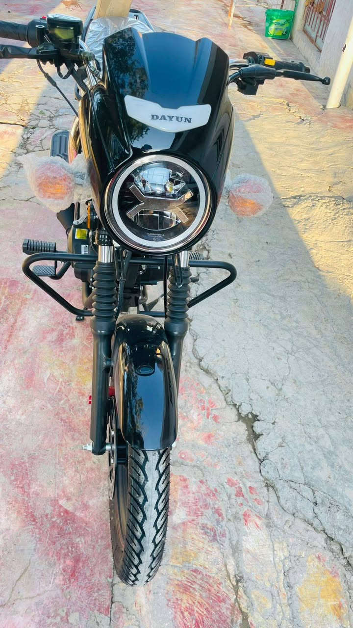 سلام عليكم دراجة دايوان مديل ٢٠٢٦ زيرو بعدهة مامشتغلة صفر كيلو متر رقم شمالي نكليزي سعر ٣٥٠٠ وبيهة مجال مكاني ديالى لمقدادية خابر ودلل 
دراجة اخذتهة من لشركة يعني بعدهة ما مشتغلة 
***********
