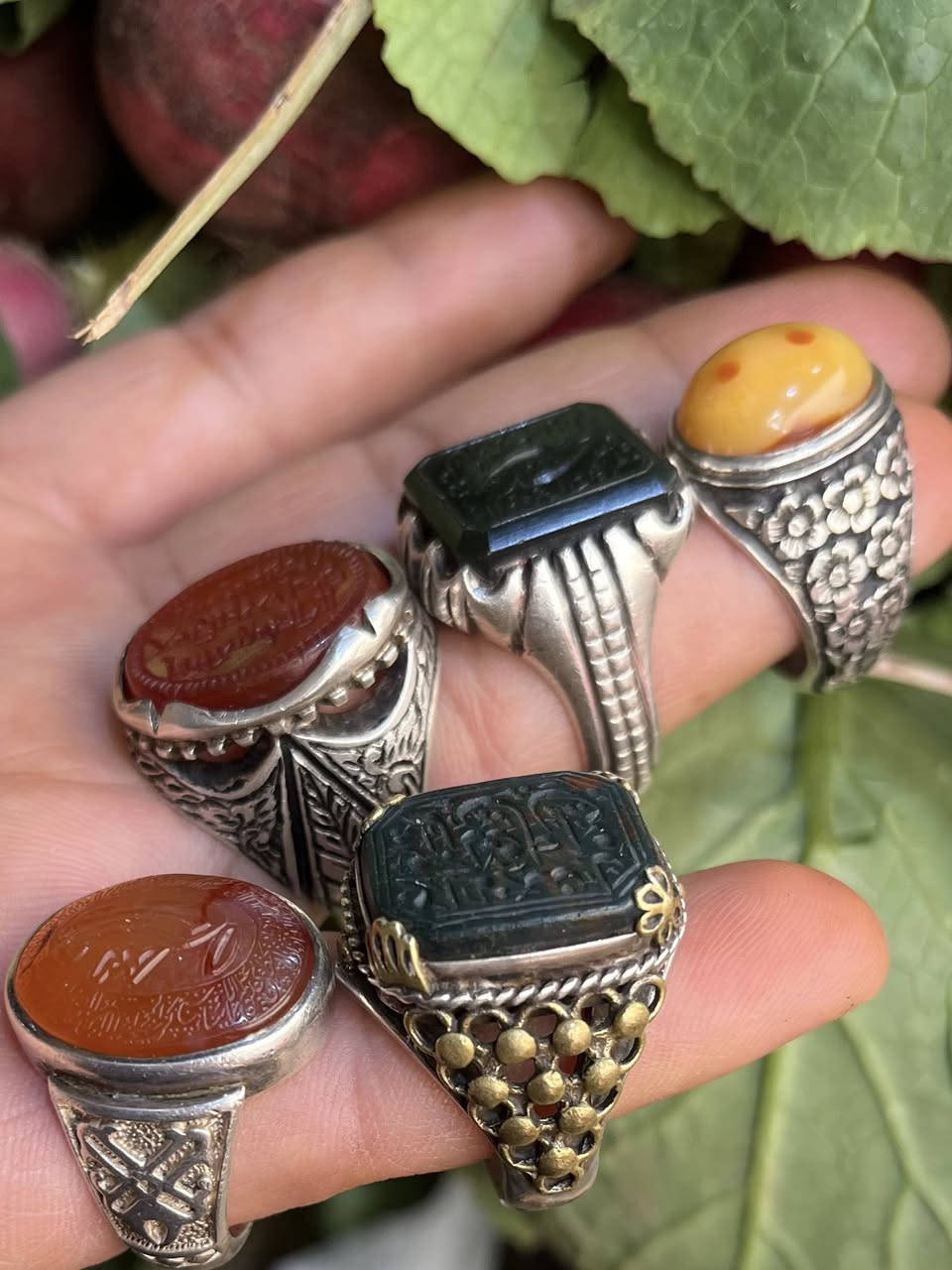 صياغات ثقيلة جدا اختار ولاتحتار سعر خاص فقط


**إذا كنت صاحب هذا الإعلان وتريد حذفه لأي سبب، رجاءا أرسل رسالة إلى الدعم الفني**