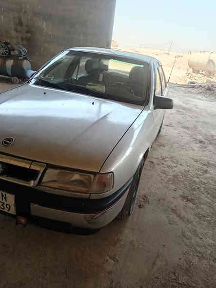 سلام عليكم وبل فكتره موديل ٨٩ رقم جديد محرك 2000 كير عادي تخم تاير سنويه 2030تحويل ثاني يوم مكان ديالى كنعان السعر ٣٢ وبيهه مجال ***********
