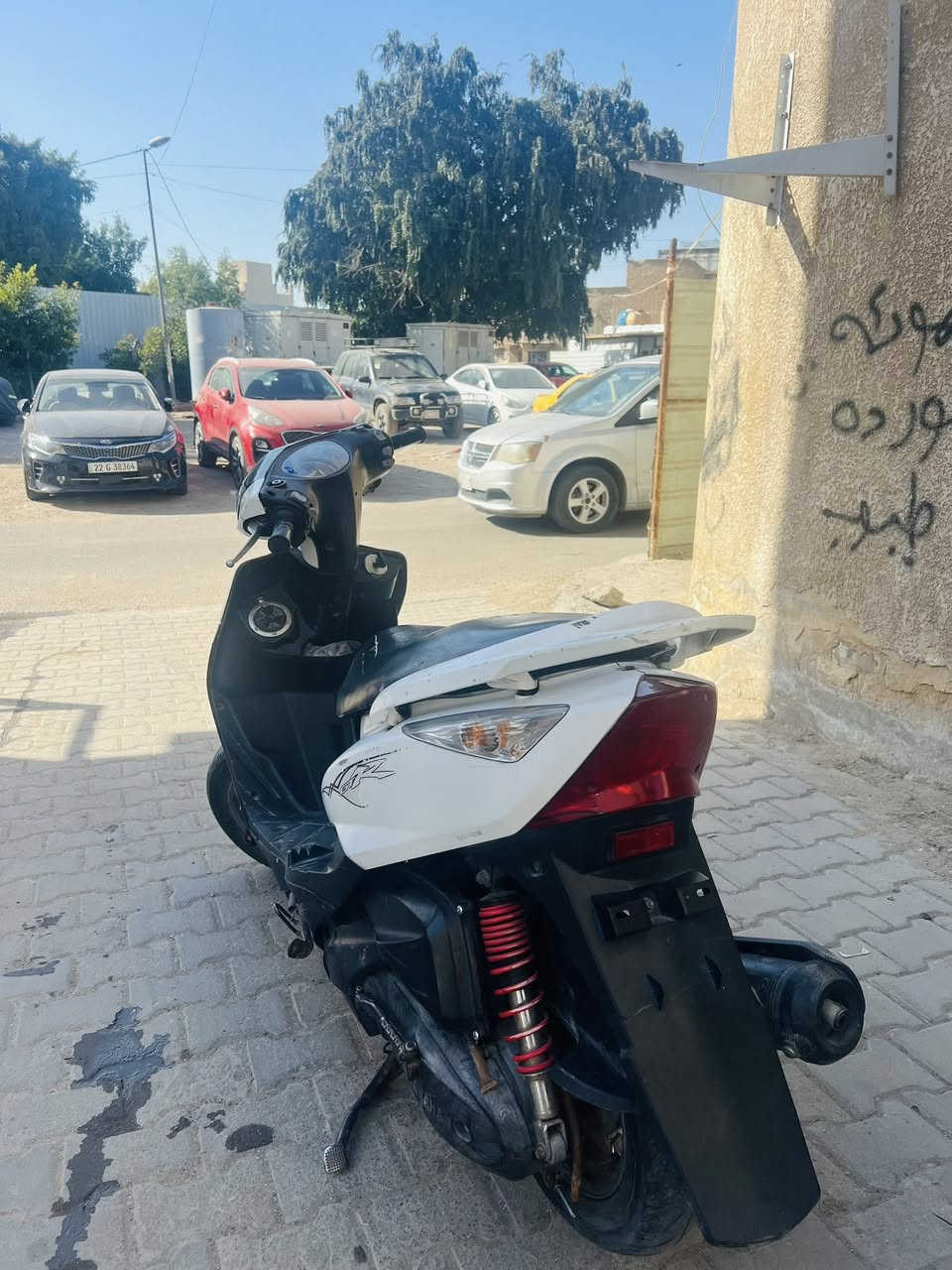 سلام عليكم دراجه ماكس ثعلب 140 كلش نضيفه 
كهربايات كله شغاله المكينه خرسه برغي واحد ما مفتوح بيه الدراجه بعده عله وضع الرنبه وشلعه ومعدل نكره سلف بكل وكت ( السعر575 ) وبيه مجال للطيبين المكان الاعضمية /*********** /
اتصل ودلل
