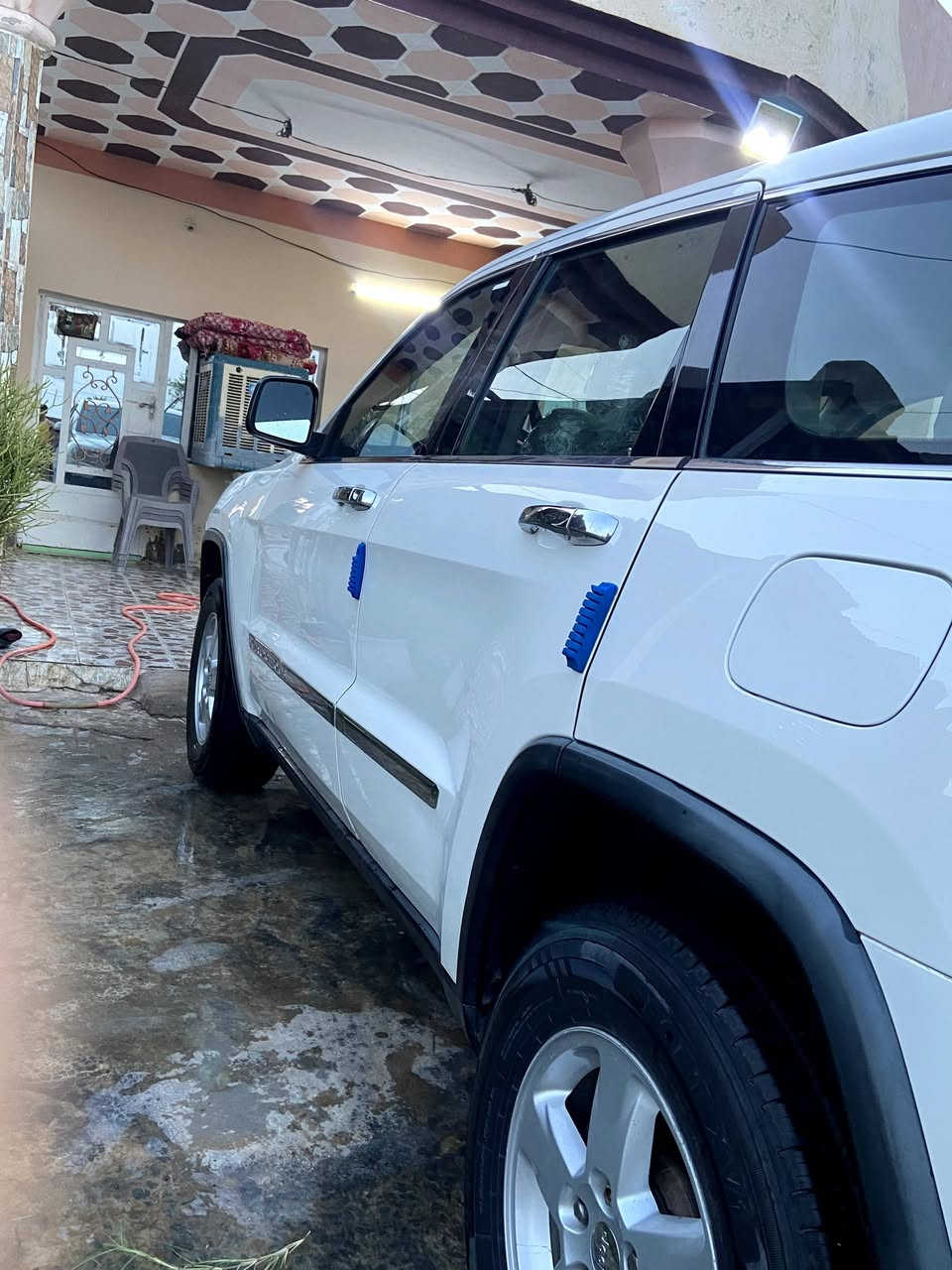 جيب لاريدو اربيل ست سلندر ٣٦٠٠ ضررها الجامرلغ الأمامي الأيسر فقط قطعه وحده السعر ١٨٥ ديالى المقداديه *********** او ***********
