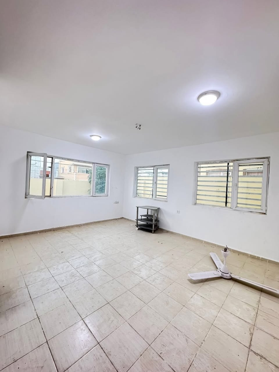 بيت للبيع في مجمع اوزال ستي Ozal City
المساحة :- 172م - طابقين 
3 غرف نوم | استقبال | مطبخ | مجموعة صحية | حديقة و كراج )
البيت نقدي بدون اقساط 
*********************************************
خانوو بۆ فرۆشتن لە ئۆزال ستی
ڕووبەر :- 172م - دوو نهۆم
3 ژووری نوستن | دیوەخان | مەتبەخ | گەرماو | باخچە و گەراج )
*******************
 ￼⁨
***********📞
***********📞
***********📞
عقارات باغى لاوان
