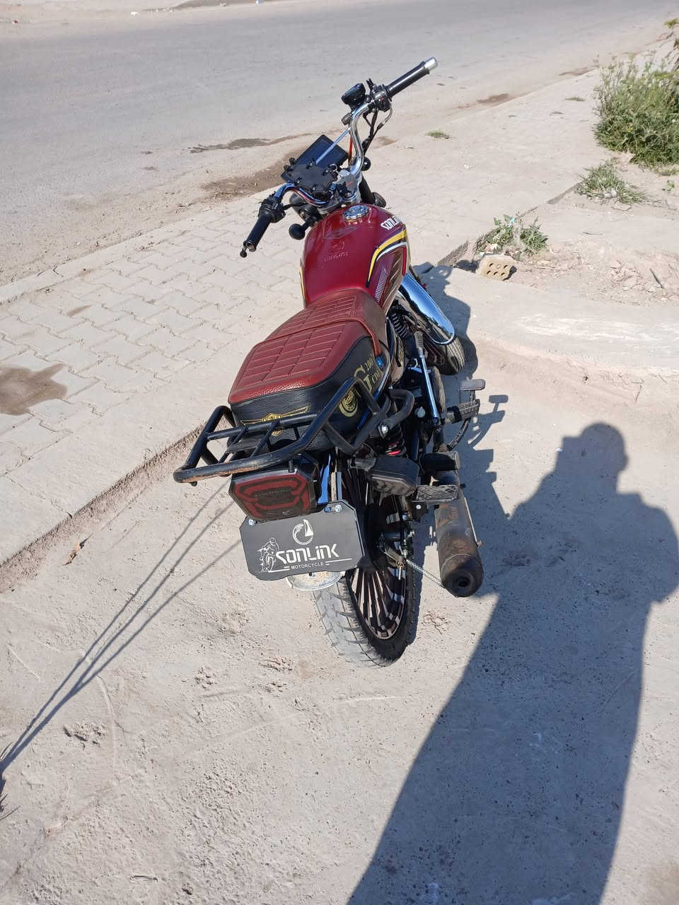 للبيع ٢٠٢٥ بكان بغداد السعر ٧٠٠ الهاتف ***********
