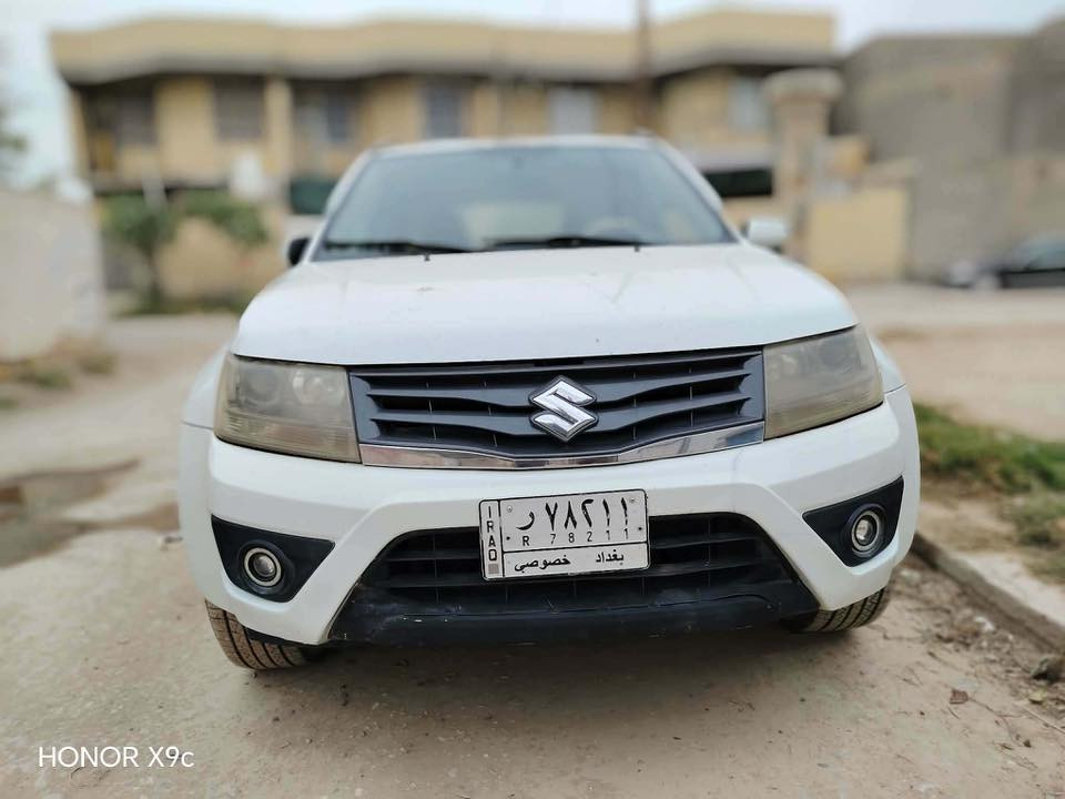 السلام عليكم
سازوكي كراند فيتارا 2013 لون ابيض 🤍 كفاله عامه السياره جاهزه للأخير  مكينه كير كفاله شاشه اندرويد السياره مواصفاتها معروفه بصمه 4x4 السياره للبيع او المراوس ب صول 2013 وفوك السعر 120 و بيه مجال اي استفسار خاص او الاتصال ***********
