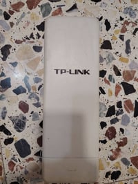 للبيع فقط  Tp-link 5Ghz نضافه 80٪ شغال على الفحص الجهاز ما بيه اي ملحق...