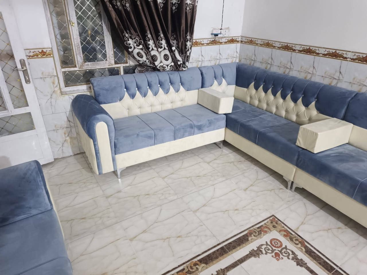 تم بعون الله تعالى تسليم الديوان وبالعافيه عليهم 
عمل حسب طلب الزبون 🌹 
شغل درجة أولى وبي ضمان خمس سنوات


**إذا كنت صاحب هذا الإعلان وتريد حذفه لأي سبب، رجاءا أرسل رسالة إلى الدعم الفني**