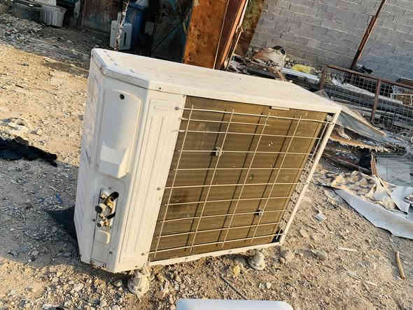 سلام عليكم سبلت كري 3طن سعره 250 ابيع هل موجود مااعرف شيي الله شاهد العنوان بغداد مدينة الصدر ويه بس التعلاكه ***********اي استفسار اتصل
