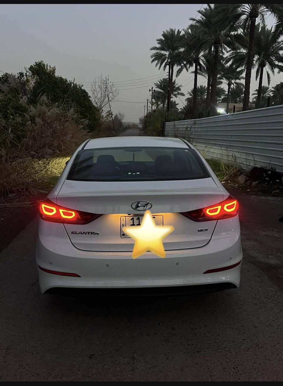 النترا وارد ايراني ٢٠١٧
داخل قرميدي 
لد امامي خلفي 
مري كهرباء قلاب 
رادار جانبي 
حساس امامي خلفي 
كرسي كهرباء 
كشنات ميموري 
تبريد قطعتين 
شاشه تحكم استيرن 
ماشيه ٩٥ 
مكان بغداد 
***********
