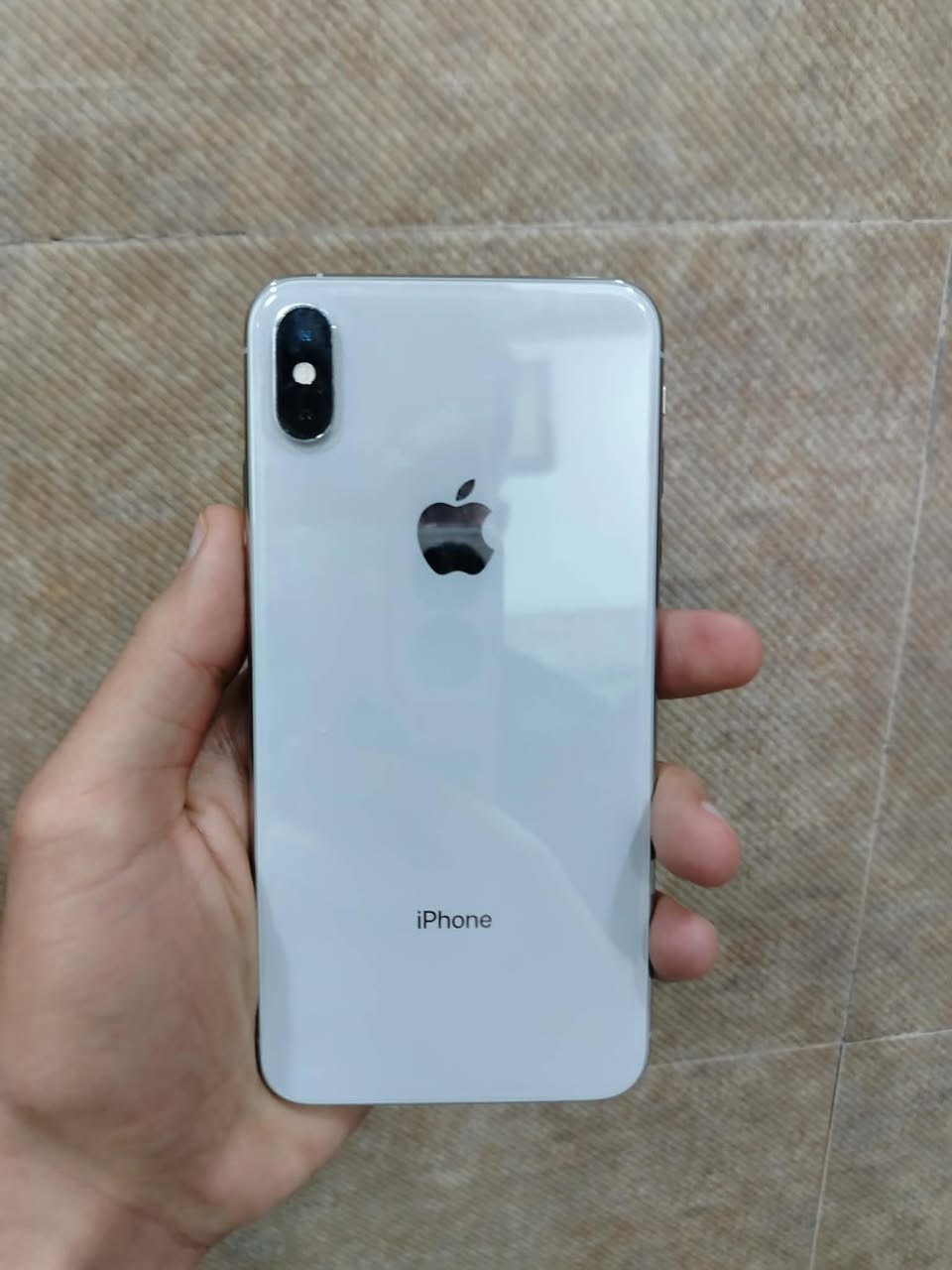 ايفون x s max
ذاكرة 256

بطارية 78

تك سيم + شريحة الكترونية

فيس ايدي شغال

نضافه فول

مبدل شاشه نوعيه مضبوطة

مراوس ويا 11 عادي فقط وانطي فرق

*********** بي واتساب
