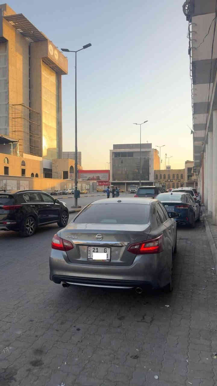 لام عليكم
لرغابة والجناية لنسيان التيما 2018
سيارة فول مواصفات كلشي بيها
( فتحه - تدفئة كشنات - تدفئة ستيرن - رادات امامي جانبي - شاشة كبيرة - كامرة خلفية - كشافات ضباب - لايت زنون - مثبت سرعه - بصمة ابواب - كاربلي - تبريد قطعتين - قيادة ذاتية ) 
سيارة وارد كندي مكفولة كفاله عامة كلين تايتل 
سوناره موضح بصور شخط بسيط في باب العبري 
و3 رصعات لونها ( نفطي ) ماشية (71ميل) محرك 4 سلندر (2.5)
رقم سليمانية مميز ب اسمي السيارة تحويل ثاني يوم
حدادية وادامة مكينه وتايرات لبارحه سويتلها كلش نضيفة 
سيارة وحلوه وماكو اختها بالعراق ولا بنضافتها 
الي ياخذها ما يصرف دينار واحد عليها
فول مواصفات اعلى شي بالتيما 
ورجاء الي مايعرف بالتيما لا يتصل ولمو شراي 
لا يتصل سعرها (157) وبي مجال قليل كلش
مكانها الديوانية المركز 
مراوس اراوس بكافة السيارات لارقام الشمالية
‭0778 081 7699‬ ديوانية, القادسية
