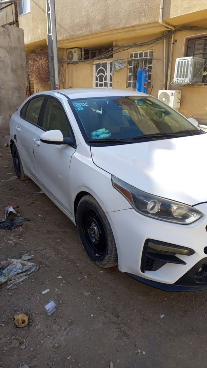 كية فورتي مديل 2021 محرك 2000 دوش بية تبديل بنيد وباب الصدر ومعجون بالباب الخلفي جهت الأيمن سيارة السعر 125 وبية مجال للأستفسار اتصال على الرقم او واتساب ***********
