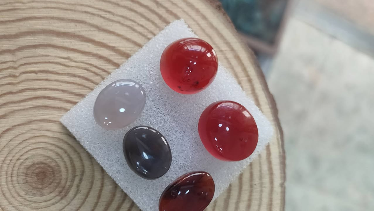 ضمان الحجر والفضة  توصيل لكل المحافظات 
للتواصل والاستفسار واتساب 
***********
كوت
