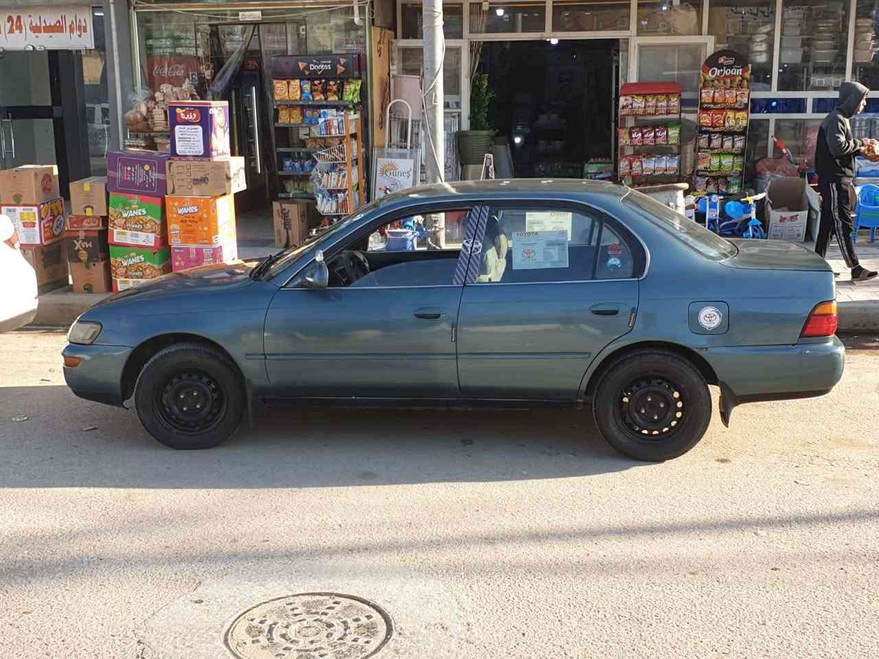 السلام عليكم كورلا موديل 1992  بأسمي سياره مكينه وكير مكفولات حداديه امامي وخلفي نافضه نفض كوله جديد ماناقصه اي شي تخم تأير جديد باتري جديد كهربائيات جاهزه سنويه اليوم استلمته باسمي لل31 ارقام نكليزي مكفوله من الكص والعيب الشرعي رقمه نجف ومكاني نجف كوفه عباسيه وهذا رقمي ***********
