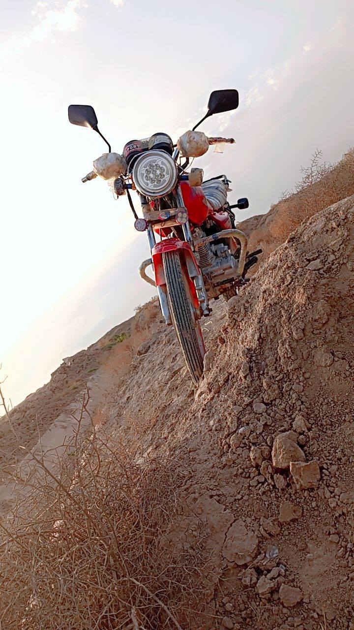 سلام عليكم دراجه دايون عضم اللبيع برغي مامفتوح نكره سلف محرك شاصي كهربائيّات كله  محرك لاتبخير ولاتنقيص ترهم بيع او مراوس ب هويشا او بوكسر مكان عفك بولان الاتصال  ***********
