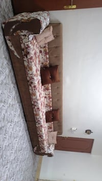 ديوان للبيع 12 متر ويه طبلات 07700922904 سعره 350 وبي مجال