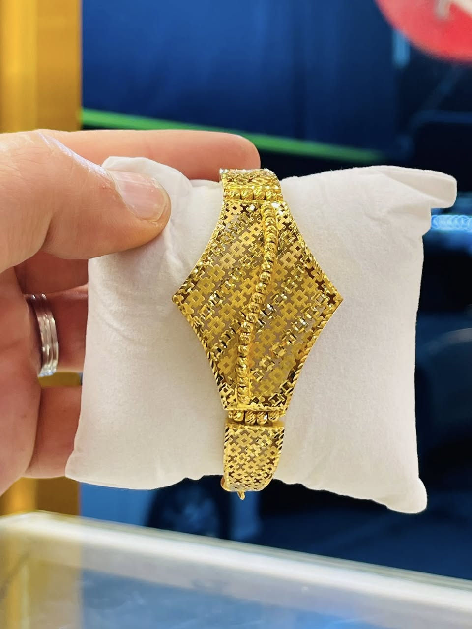 اقوى مجموعة اساور دزاين ايطالي خشالة مستخدم
#الامارات #السعودية #تركيا #العراق #سوريا


**إذا كنت صاحب هذا الإعلان وتريد حذفه لأي سبب، رجاءا أرسل رسالة إلى الدعم الفني**