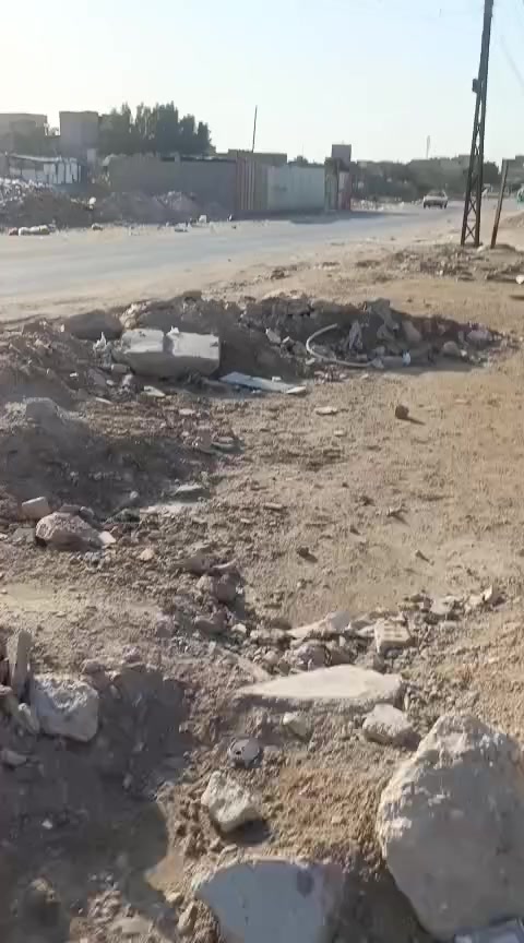 سلام عليكم قطعه ارض للبيع 100 متر مربعه  قرب اسيطرة سبع قصور بالشارع رايح على الحميديه سعر  20 

***********
