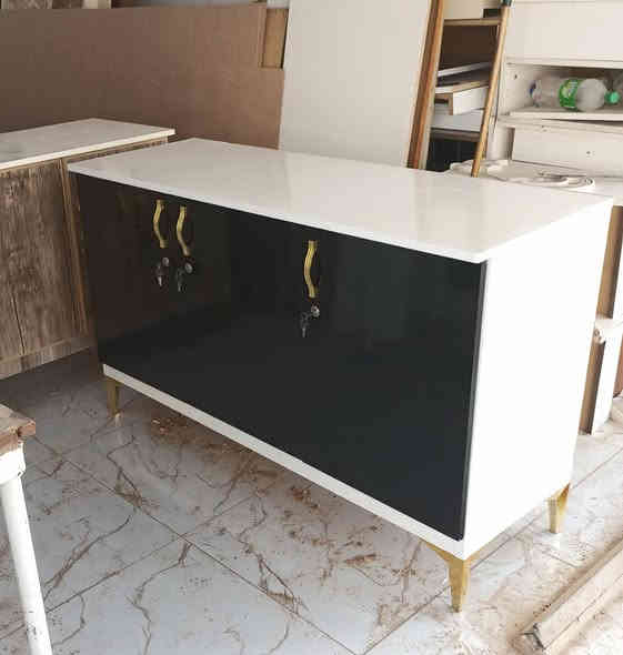 بوفيات تفصال شغل نجار سعر الوحده 60 العنوان كركوك حي العسكري ***********
