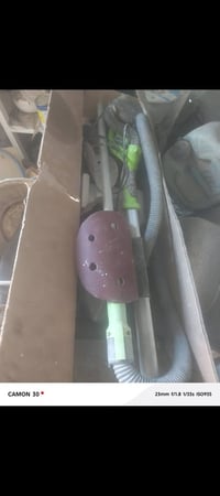 جهاز سنفرة • مكسور