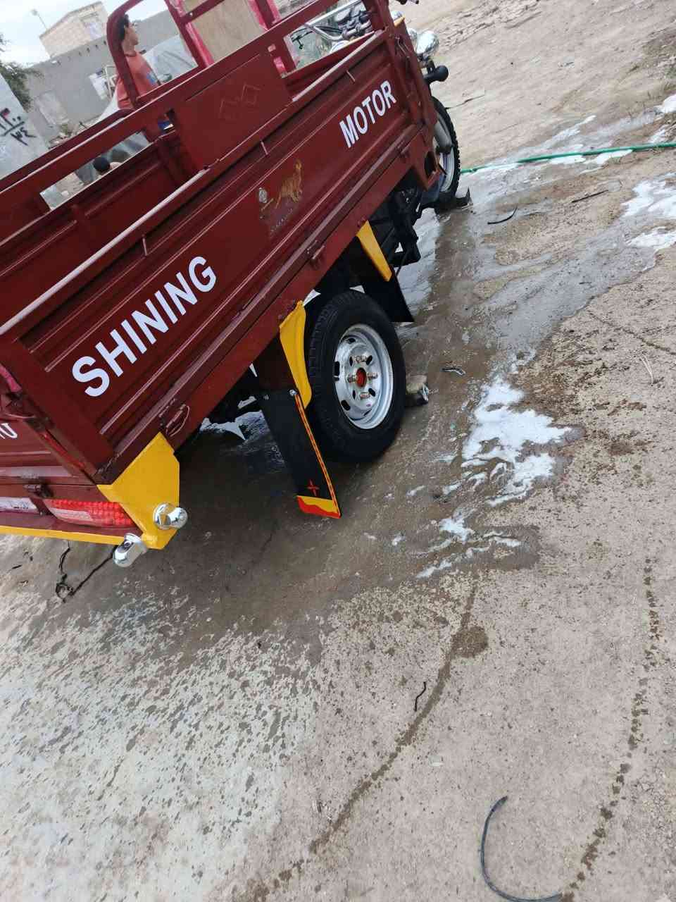 سلام عليكم ستوته للبيع موديل 2014رقم الماني قادسيه محرك 2021برغي ما مفتوح اكسن بجيس كفاله عامه شاصي كهربائيات كله شغاله سلف تيرات جوبلس ستوته ملت جناي مكانه ديوانيه شراي يتصل ع***********
