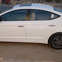 لانتره للبيع فول مواصفات طخه شبر بجاملغ الخلفي ماشيه ٢٠٠ تصل وبيك خير ...