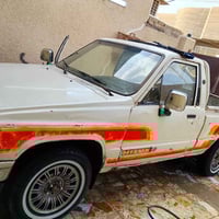 هيلوكس • مديل ٨٨ • انكليزي