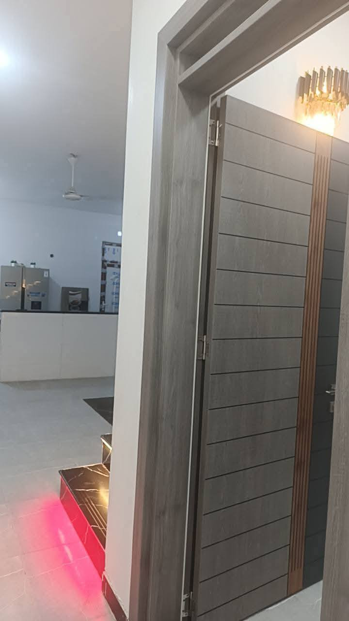 دار للبيع مساحه 125 الزيتون الثانية الدواجن قرب شارع كاتب عدل  خلف مجمع الزيتون بناء 2025 سعر جدا مناسب  ابواب قاصه شبابيك المنيوم نظام كامراتت
نظام كامل
يتكون من 3 غرف نوم. صاله. حولي. مطبخ صحيات فوك وجوة لاستفسار التوصل على الخاص او على الرقم
***********
