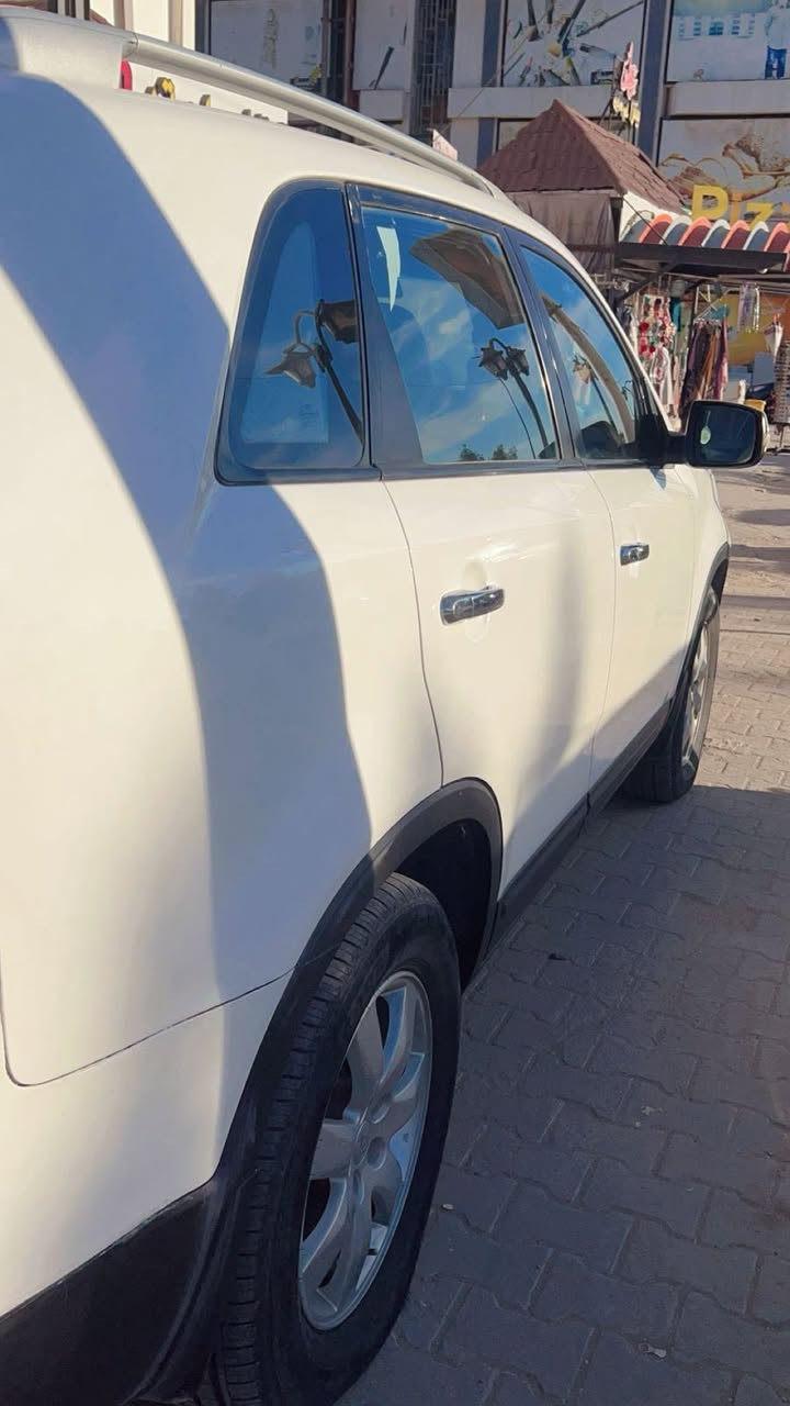 للبيع 
سورنتو موديل 2012 خليجي رقم اربيل 
محرك 2400
كفاله فقط بارد
جاهزه محرك گير تبريد حداديه جيدجدأ
السعر 138 ورقه
***********
***********
مكلف بالنشر والسياره مكانه نجف
