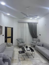 ٢٠٠متر • طابق ونص • حي الجامعه اول