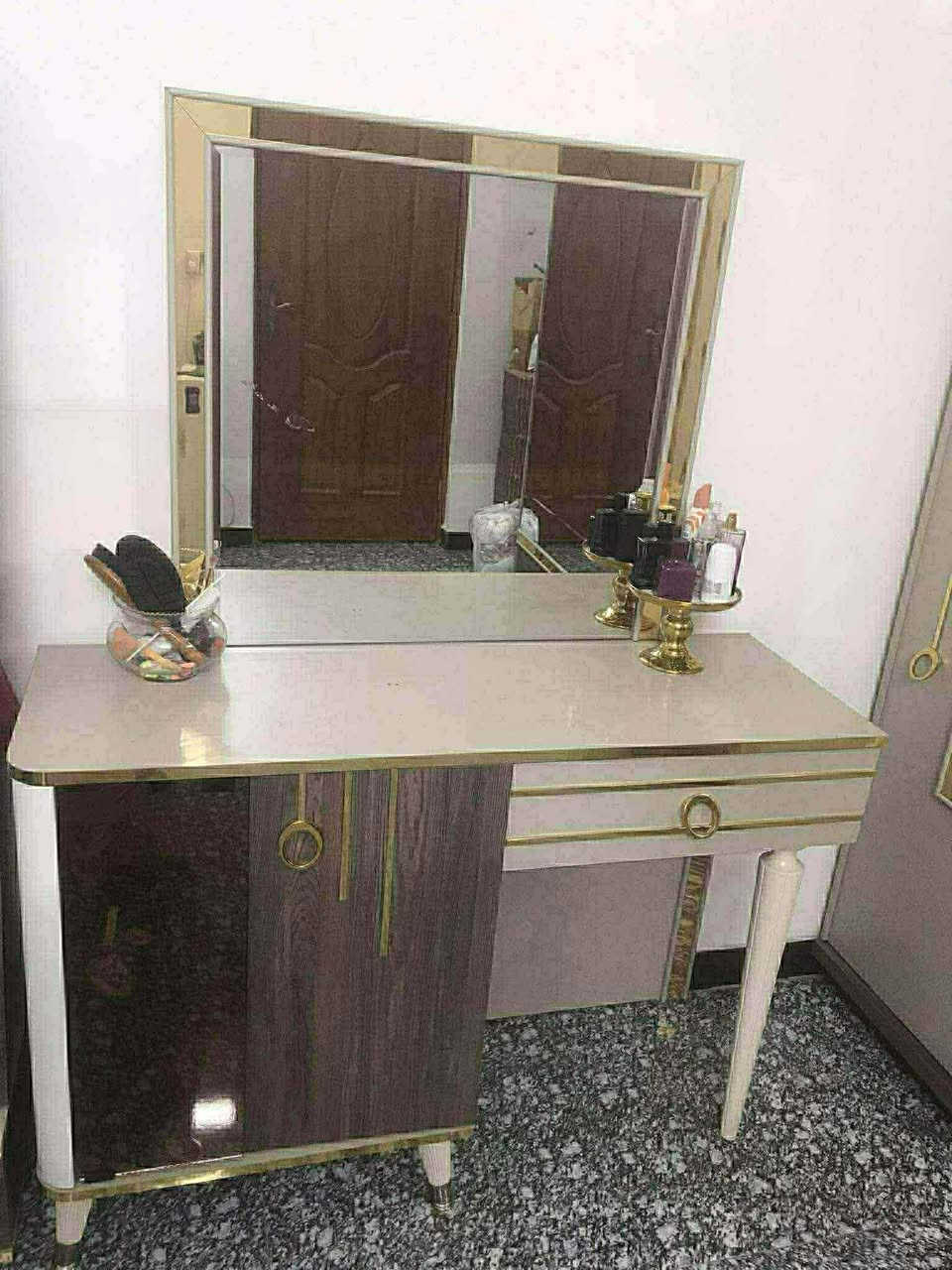غرفه مستعملة للبيع  فتره قصيره السعر 650 وبيها مجال المكان بغداد للاستفسار تواصل خاص


**إذا كنت صاحب هذا الإعلان وتريد حذفه لأي سبب، رجاءا أرسل رسالة إلى الدعم الفني**