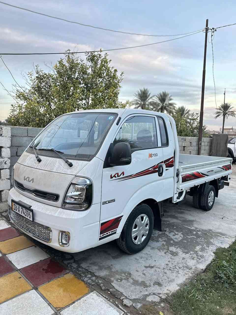 كيه للبيع ٢٠٢٥ رقم بابل انكليزي بسمي شخصين مكفوله كفاله عامه فول مواصفات ماشيه ٧ الف السياره جديده كفاله المكان بابل ناحيه النيل 

‭٠٧٧٣ ٣٧٥ ٨٥٥٦‬
