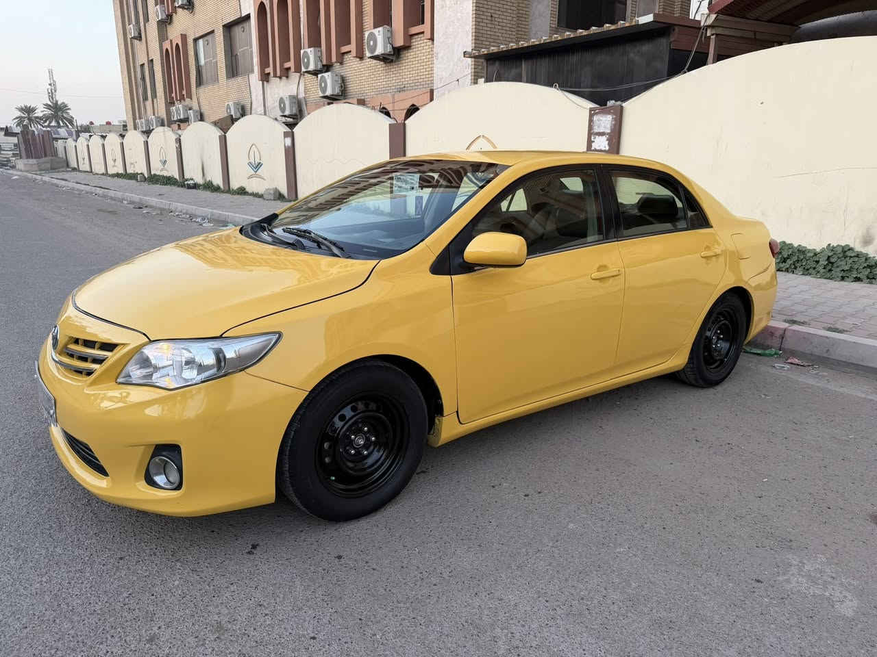 السلام عليكم كورلا للبيع موديل 13خليجي مكينه جديده مال 19 كير مكفول مال جنايه مصفره هيئه غرامات سنويه27باسمي شرط تحويل رقم بغداد جديد تبريد ثلج مدوشمه كشنات شاشه كامره تحكم ستيرن حداديه جديده امامي خلفي من دبلات اربعه مشط ستيرن كله جديد ناعمه سياره ماشي 270مبدل بيه جاملغ امامي عكس السايق بدون دواخل وبدون ايرباك عارضه 117وبيه مجال قليل مكان السياره بغداد***********
