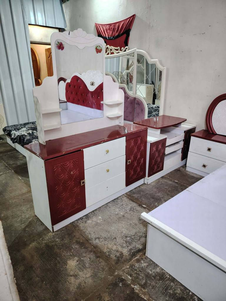 غرفه تركي ضخمه اخت. الجديد كامله تركي اصلي ثقيل المكان ديوانيه *********** بي وتساب ديوانية, القادسية
