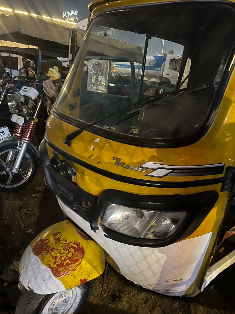 سلام عليكم تكتك لبيع 
تيفيس موديل 2021
مكينه مبدل جديده 
السعر ٥وربع وبيهه مجال 
***********
