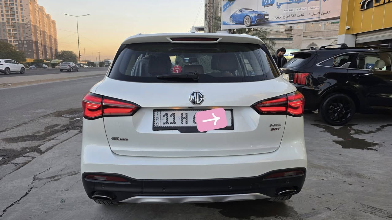 السلام عليكم
السيارة موديل 20 ماشي 55 الف كفالة عامة صبغ بارد حتة الدعاميات بيها رصعة بالجاملغ الامامي الايسر 
نص مواصفات 
انارة ترحيب ومري طي والجام يقفل ويفتح مع البصمة 
دخول ذكي بصمة تشغيل وابواي 
كشنات جلد لون مميز
كشنات تدفئة
كشن سائق كهرباء
حساسات خلفية 
كامرة دوارة وشاشة ابل كار بلي واندرويد اوتو
تحكمات و اوامر صوتية وكروس سرعة 
هاند بريك كهرباء اوتو هولد اوتو ستوب 
لد امامي خلفي 
قطعتين تبريد
مانع انحدار مانع انزلاق 
محرك 2000 تيربو كير رياضي DCT 
السيارة رقم بغداد بأسمي سنوية مجددة 2020
جاهزة السيارة مكاني بغداد حي الاعلام ***********
السعر 126
