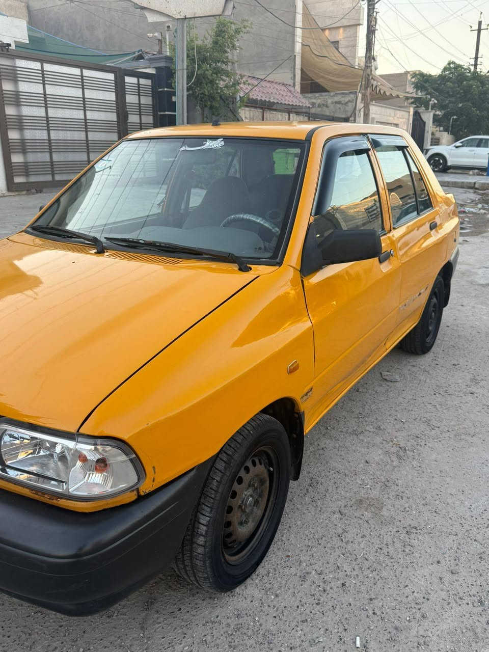 سلام عليكم سايبا للبيع سياره كلش جديده مناقصه اي شي تخم تاير صالي اسبوع من شديده تبريد تنوني مسوي صارف عليه ٣٥٠ الف يعني كله جديد حداديه جديده سياره كبل للشارع موديل ٢٠١٨ سياره عليه غرامات ١٠ ورقات طبعن ينزل من سعر سياره سياره معروضه ٤٢ بيه مجال للطيبين *********** مكاني بغداد الجديده سياره بيه ٤ قطع صبغ وشاصي اليسره معمر
