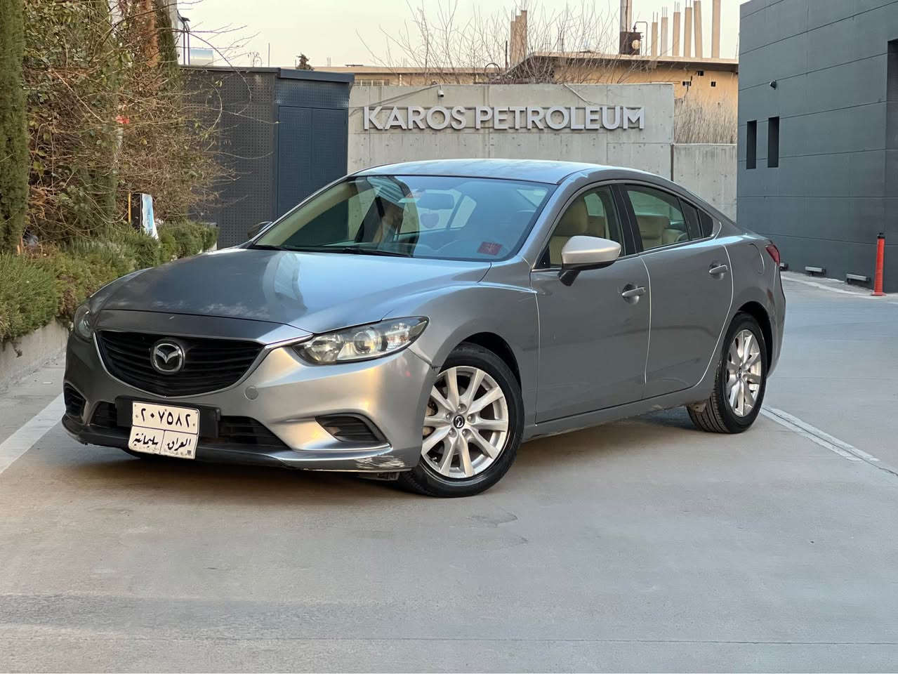 Mazda 6 
مۆدیل 2015 خلیجی 
تەنها دوو پەلەی بجوک بۆیاخی هەیە ماباقی بێ بۆیاخە بێ ناوگرتن 
———————————————————————
شوین سلیمانی 
سعر ١١٠ وەرەقە و معاملە 
*********** السليمانية, العراق
