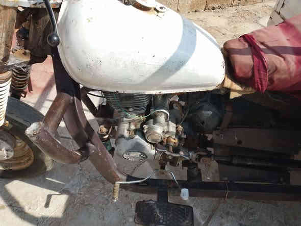 سلام عليكم ستوته البيع اوراق مديل 13مكاني ناصريه سجن الصلاحي سعره 850وبيه مجال قليل مكلف بل نشر هاذه رقم راعيه///***********
