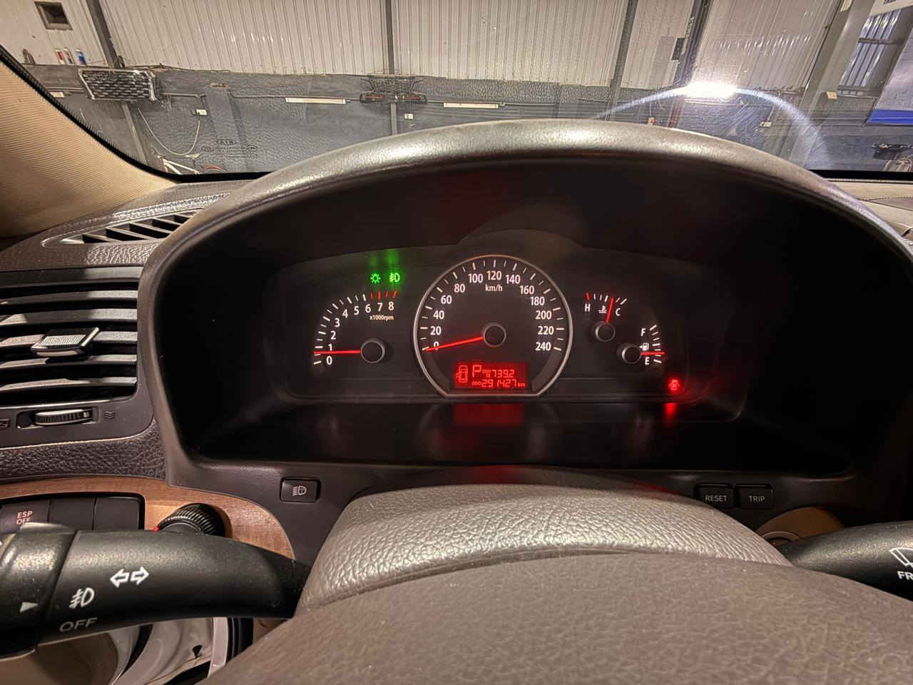 كيا مهافي خليجي
فول مواصفات موديل ٢٠١١ 

رقم بغداد مشروع وطني
السعر ١٥٥ وبيهة مجال 

المواصفات "
كشن كهربائي
تدفئة بالكشنات
سبعة راكب
فتحة سقف
كشن خزن
السيارة مكفولة كفالة عامة
عنوان السيارة الرمادي شارع ١٧
للاستفسار ***********
