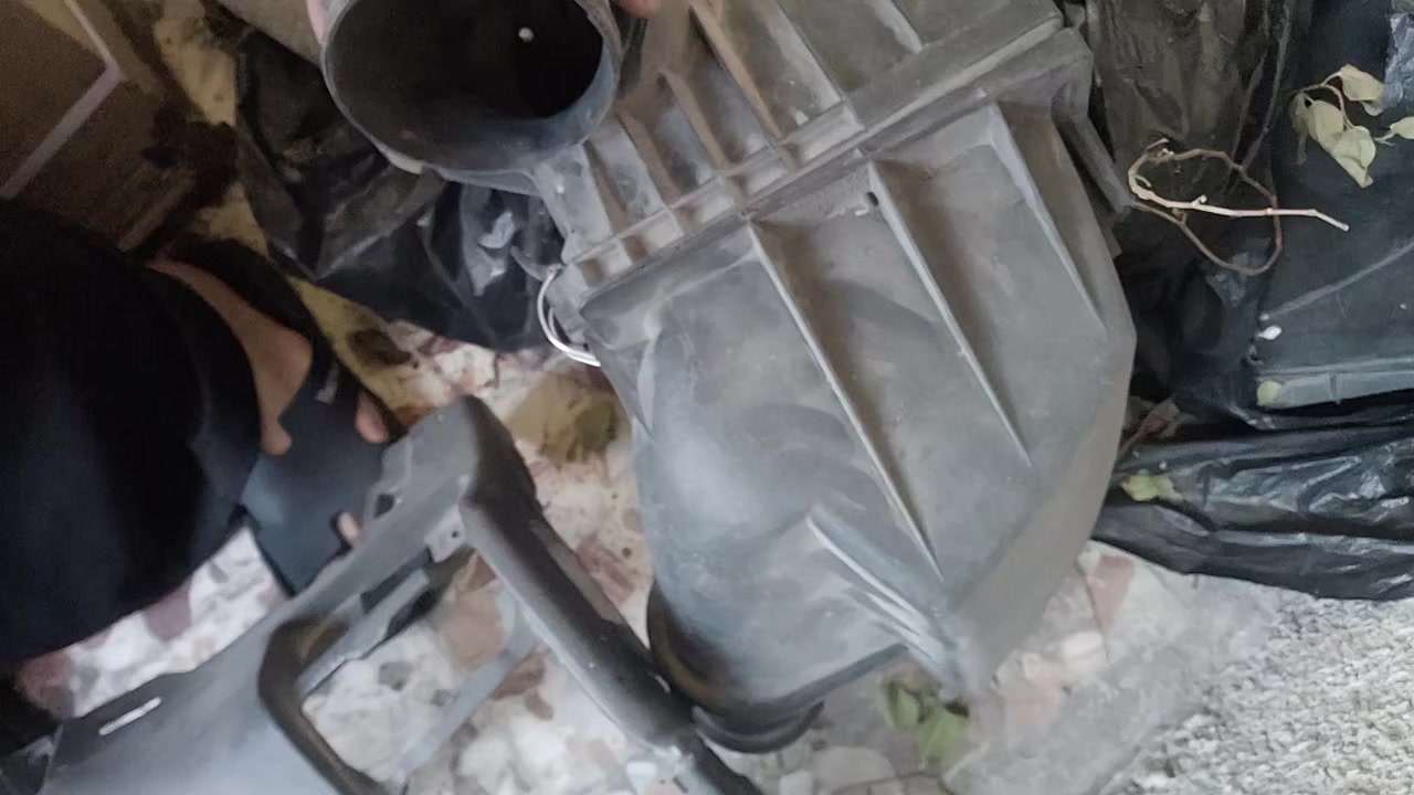 سلام عليكم دشبول لون اسود سعر 60
بطاين سعر 50 شوت على 15 كشنات تخم 25
كاعيه كشنات دب استيشن سعر 25 
اتصال ***********
