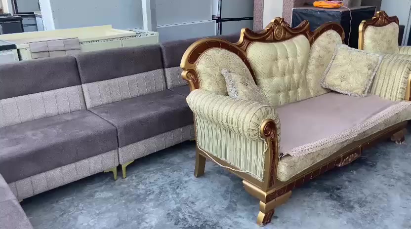 يتوفر لدينا تخم ملكي مستخدم بسعر مناسب العنوان ديالى بعقوبه يرجى التواصل عبر الواتساب أو الهاتف ***********
