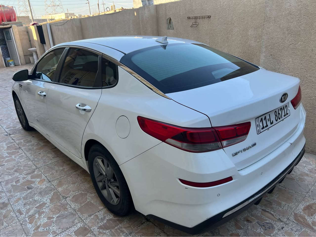 أوبتيما 2019 رقم بغداد تحويل ثاني يوم وارد أمريكي حادثها بجم
السياره جديده أستخدام شخصي 
ماشيه 130 جاهزه من كلشي كير مكينه حداده تبريد كله مكفول السعر 113 مكاني البصرة *********** Singapore
