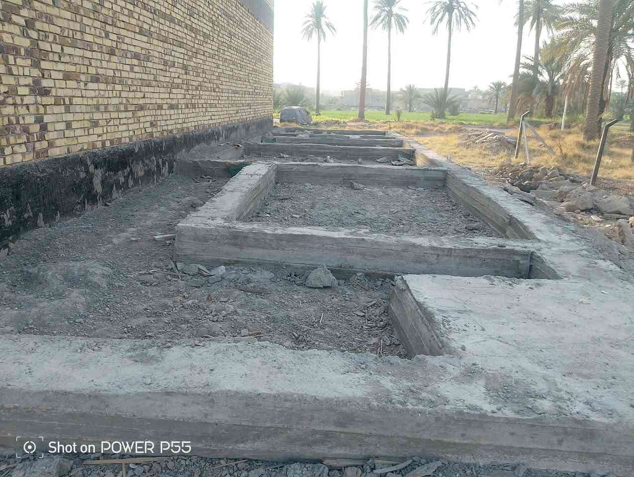 سلام عليكم قطعه 100متر طابو زراعي سند 25 مدفونه ورباط ال خريطه كلش حلو ومرتبه حديثه شغل درجه اوله يوجد جميع الخدمات مي وكهرباء ومدرسه  ومجاري وشارع 9متر عن قريب التبليط كامل سبيس وحدل مكان حله قرب حي كراغول وحي صناعي استفسار وتساب ومازنجر وتصال ***********
