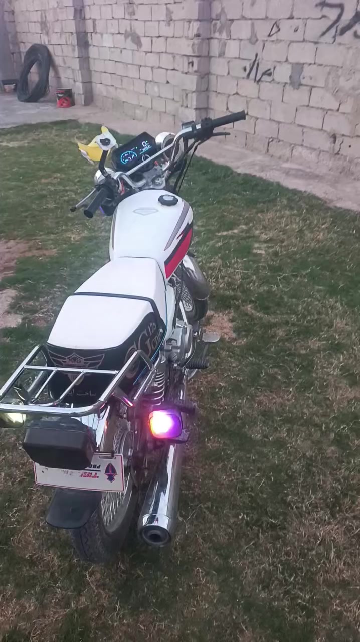 24 اوراق السعر السعر 525 قرب جامعه بابل ***********
