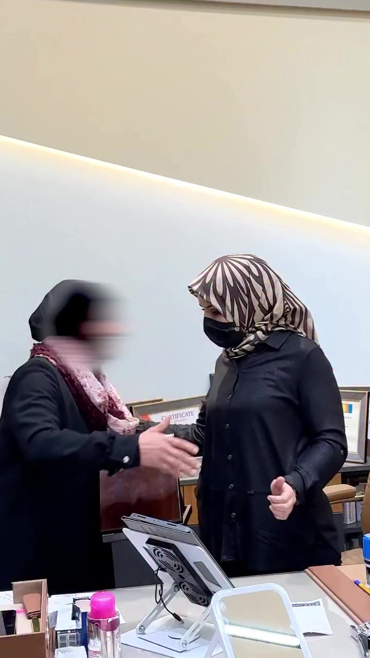 ثقتكم محل اعتزازنا، وهدفنا الدائم هو رسم ابتسامتكم وتقديم أفضل الحلول لعلاج مشاكلكم الجلدية بأحدث التقنيات والأجهزة العالمية ♥️🌸 
……………

العنوان📍: الأنبـار - الرمادي - بداية شارع المــول - مركز داون تاون بافيلون - الطابق الثاني
📱 للحجز والاستفسار الأتصال على:
📞 ***********
📞 ***********
📞 ***********

#عيادة_الدكتورة_كوثر_البلوة #جلدية #تجميل
