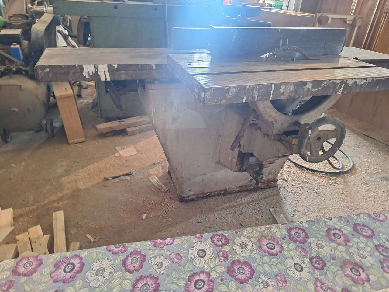 ثلاثيه تركي رنده منقار منشار العماره المجر الكبير ***********//***********
