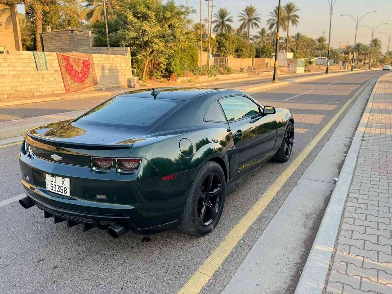 السلام عليكم للبيع مكان بغداد 
كمارو 2010 رقم بغداد دولي تحويل مباشر 
مكينة وكير وصدر وتبريد خير من الله 
مصبوغة عام جمالية طخة بسيطة بلجاملغ الخلفي بدون دواخل 
مكان السيارة بغداد 
السعر 73 وبيها مجال بسيط 
***********
