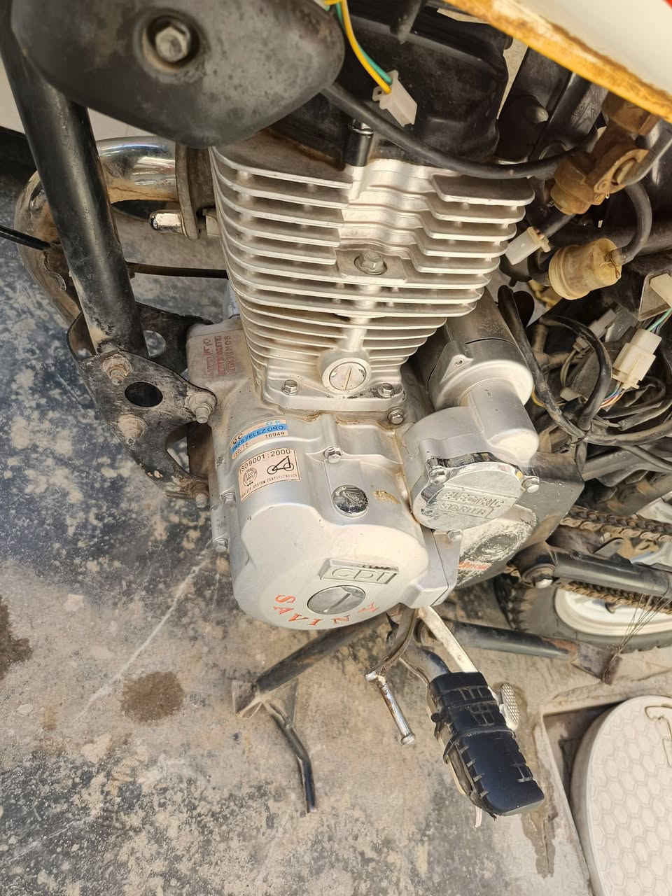 سلام عليكم دراجه سيفان موديل 2023الببع سعر 400 دراجه نضيفه او اي نقص مابيها بس رادلها راجز سلف دراجه كلشي شغال بيها وتاير الي وره نازل دراجه متروكه مكاني بغداد البياع حي الري ***********متواجد بكل وكت  وبي وتساب

