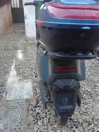 ٤ بطاريات • شحنها يطول • شاشة ديجيتال